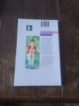 Mueble de patas de maquina de coser