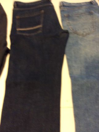 Tres pantalones Caballero. T. XXL.