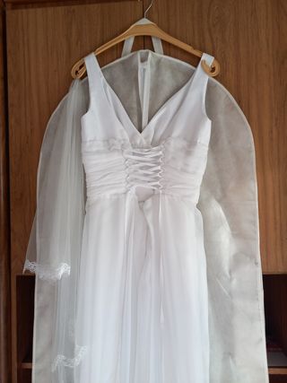 Vestido de novia + velo de novia