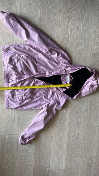 Giacca a vento leggera da bimba. 