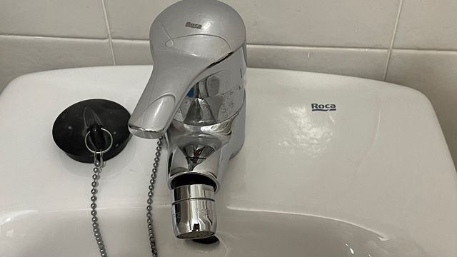 bidé con griferia (opcional)