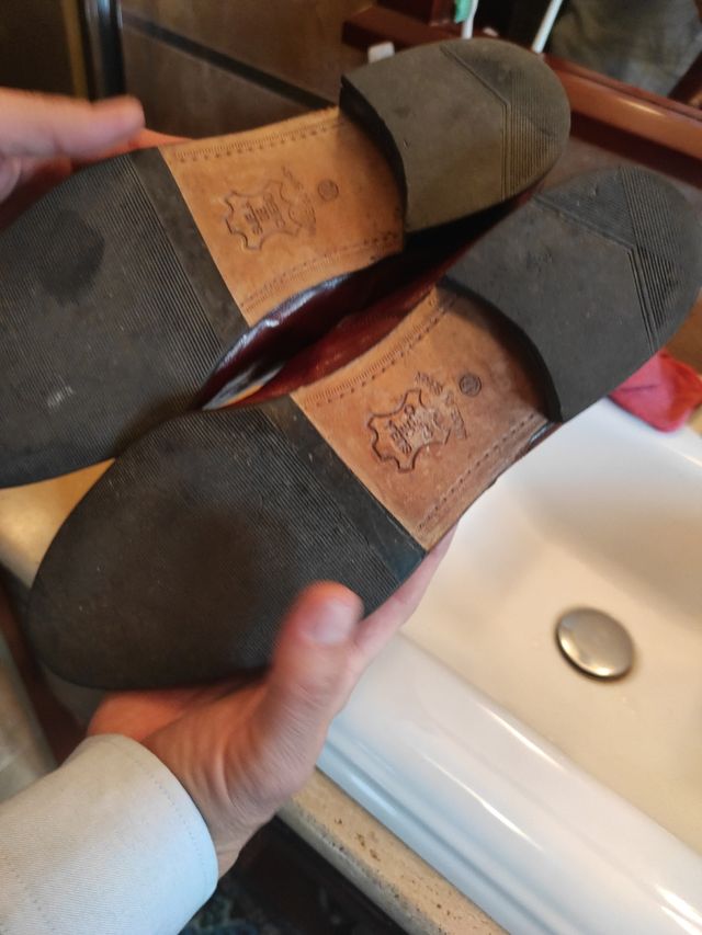 Botín media caña cuero