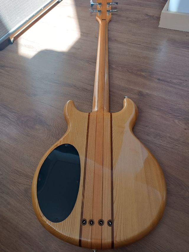 Baixo Kay DC-3X Matsumoko