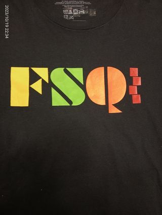 Camiseta Foursquare negra