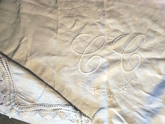 Tovaglietta tessuto antico ricamato a mano