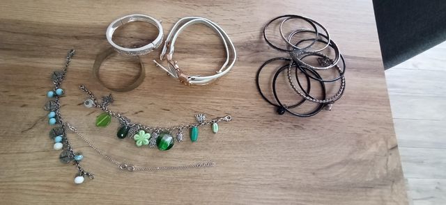 Bracciali bigiotteria varia