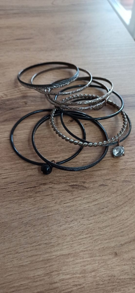 Bracciali bigiotteria varia