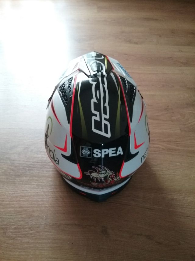 Casco de moto Toni Bou