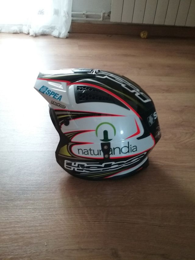 Casco de moto Toni Bou