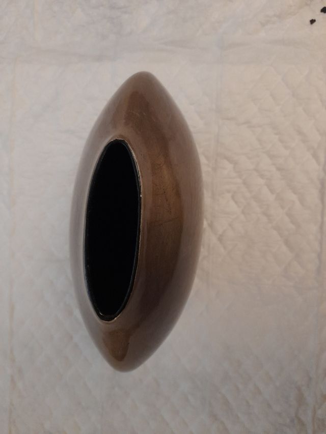 Vaso in porcellana Bucaro. Ottima.