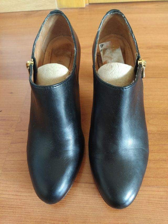Zapatos mujer tacón negros Hispanitas