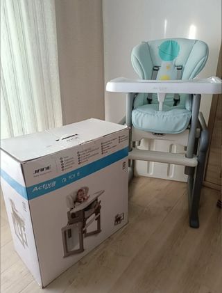 Trona Jané convertible. Cómo nueva. Precio negocia