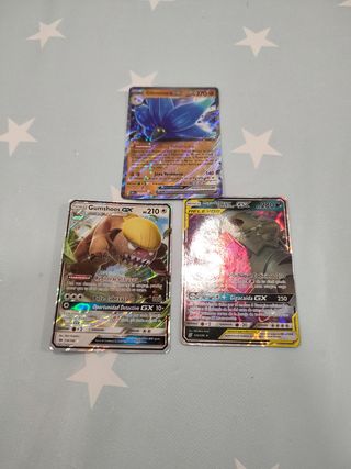 Pokémon álbum de cartas,lleno de cartas