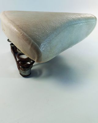 Antiguo-sillín-de-bicicleta-Romet-st-030-032