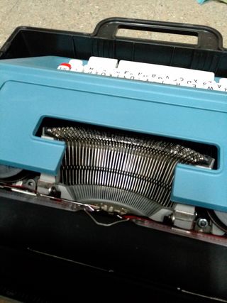 Maquina escribir olivetti studio 46