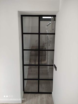 10€ Puertas y cerramiento Metálico 