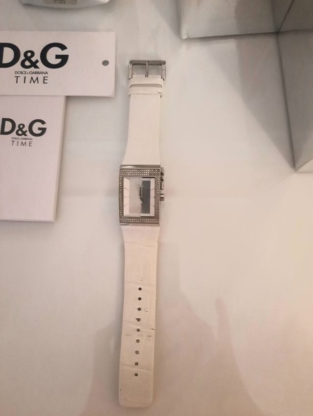 Dulce and Gabanna Reloj Swarosky