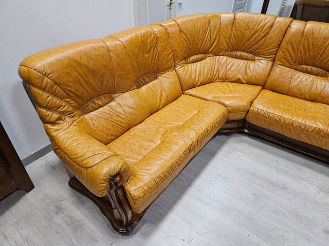 Rinconera Rustica de Piel y Madera