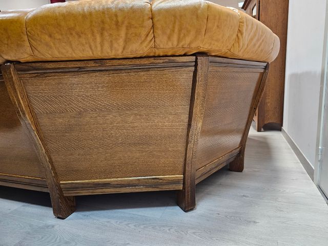 Rinconera Rustica de Piel y Madera