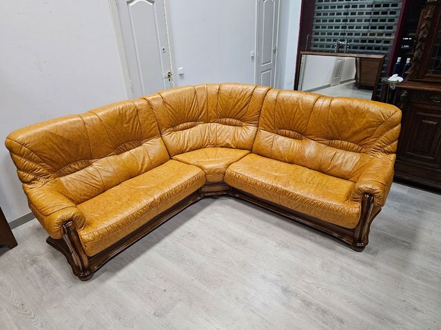 Rinconera Rustica de Piel y Madera