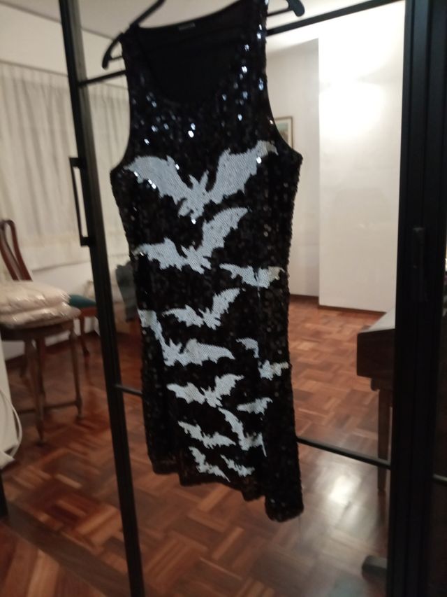 Vestido de lentejuelas murciélagos
