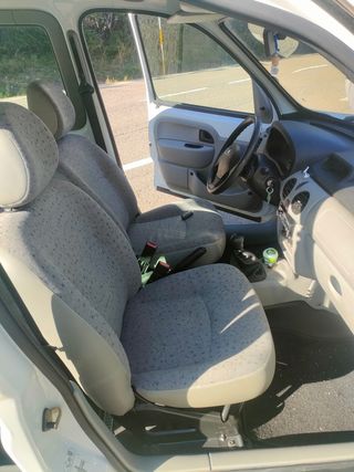 Renault Kangoo 2004