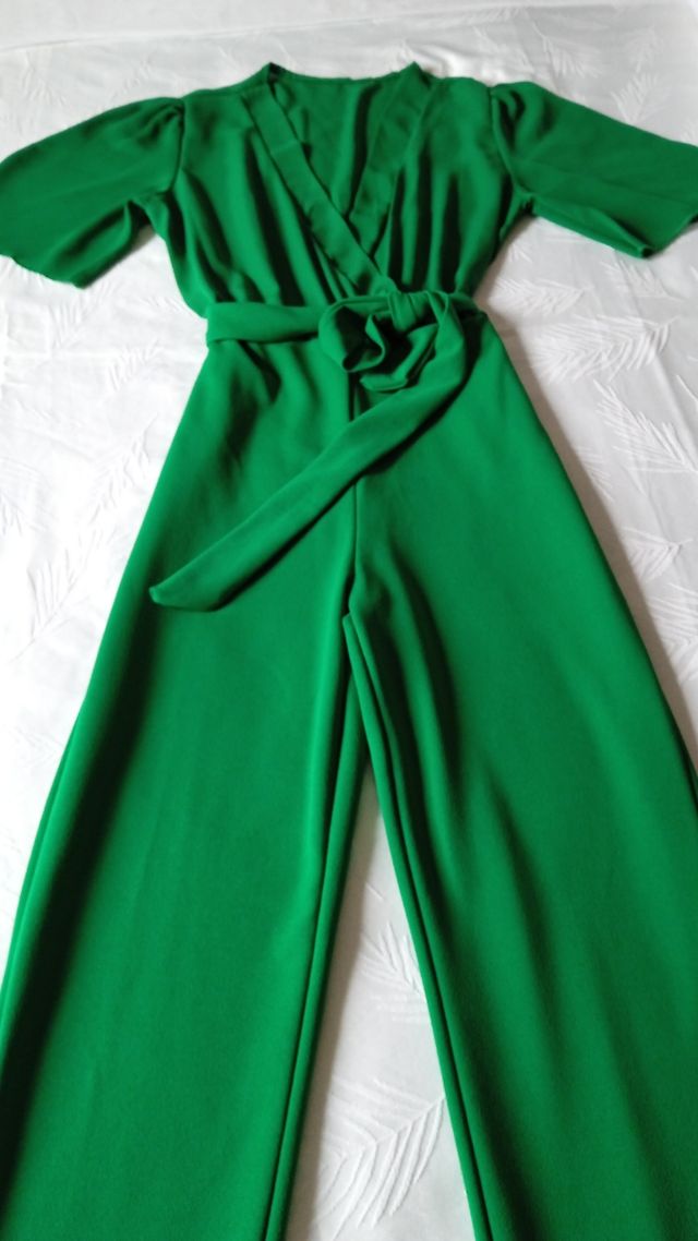 Mono verde Vaporoso de crepe