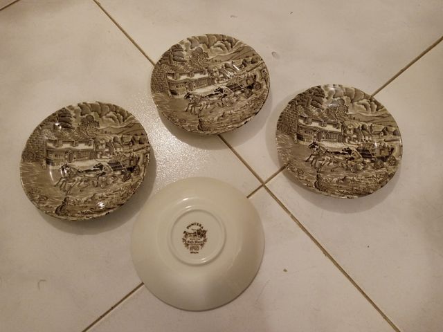 Platos Pontesa Made In Spain Safe Ware Underglaze