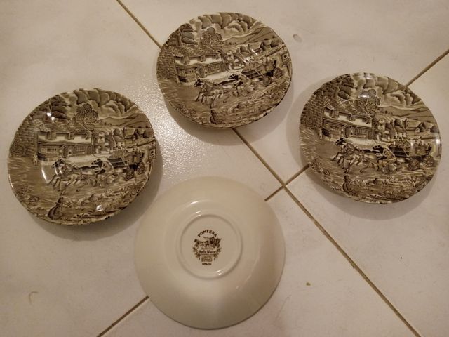 Platos Pontesa Made In Spain Safe Ware Underglaze