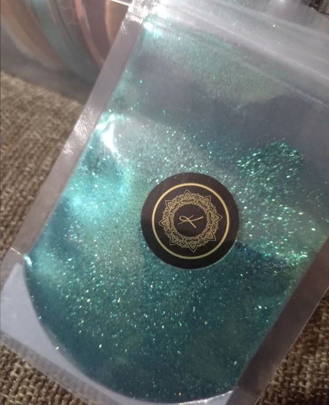 Gliter Karla cosmetics