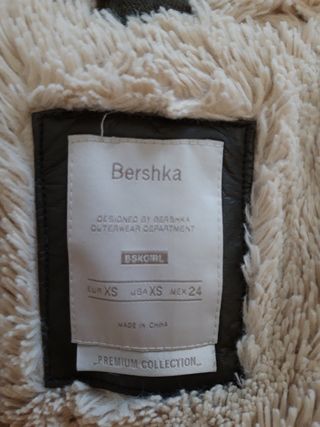 anorak chica Bershka t.XS 
