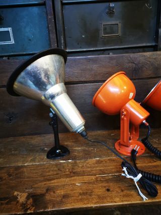 Lamparas pared. Antiguas metalicas