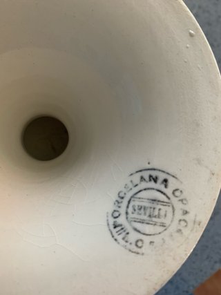 3 antiguo soporte tarta y una salsera.