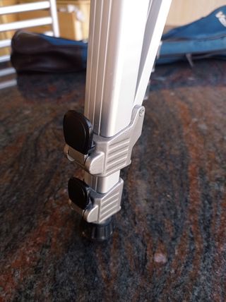 Trípode Velbon VIP.