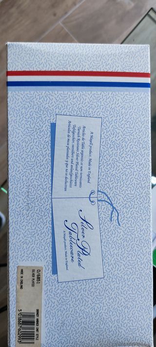 Calentador de copa plateado de origen Británico