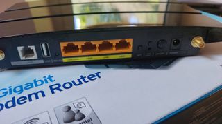 Router ADSL2+ modem 3G/4G TD W8970 v3+ y caja 
