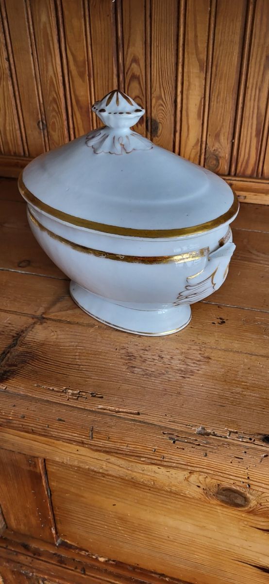 Sopera antigua colección porcelana