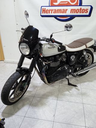 TRIUMPH BONNEVILLE