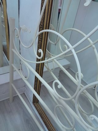 Cabecero metal lacado en blanco roto