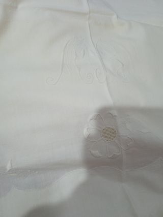 Juego de sabanas antiguas bordadas