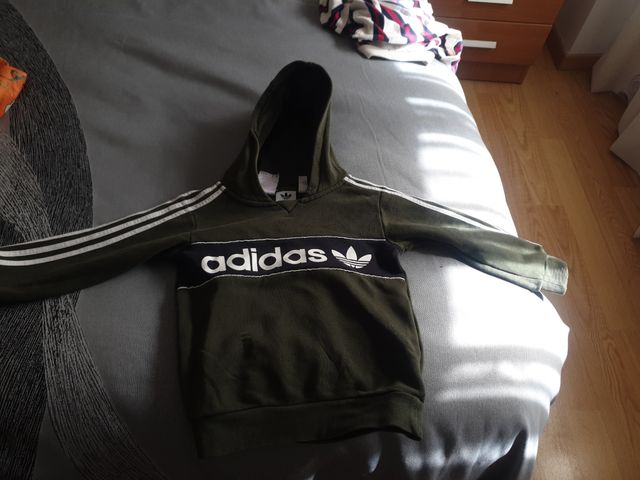 Sudadera niño adidas  talla 104