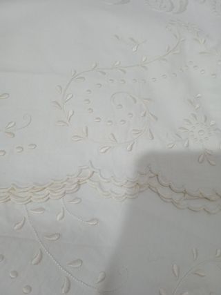 juego de sabanas antiguas bordadas
