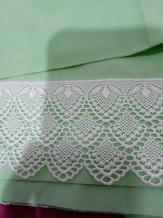 2 juegos de sábanas antiguas