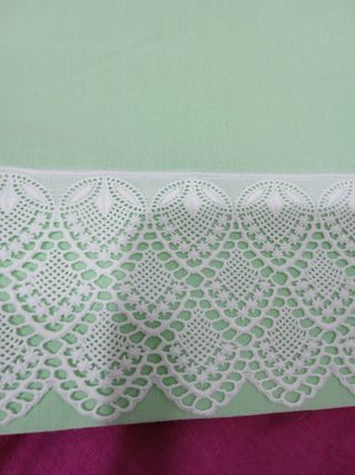 2 juegos de sábanas antiguas