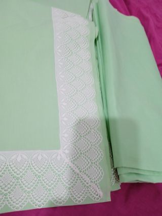 2 juegos de sábanas antiguas