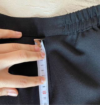 Pantalón negro de pinzas de lanilla mujer