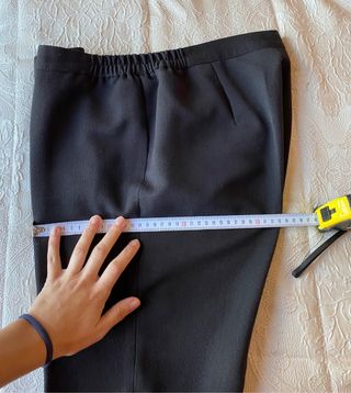 Pantalón negro de pinzas de lanilla mujer
