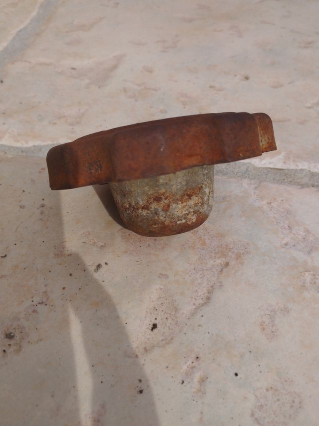 Tappo serbatoio Pegaso comet