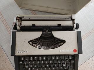 Maquina de escribir Olympia