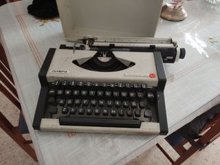 Maquina de escribir Olympia